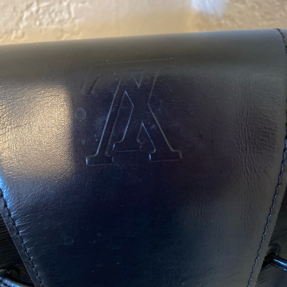 Louis Vuitton Epi Leather Sac a Dos Sling Backpack with pouch - Picture 10 of 12